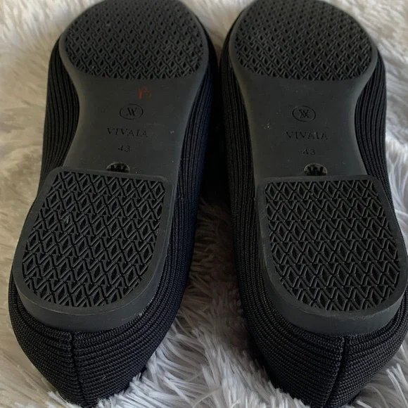 Vivaia Black Margo Mary Janes Shoes - Picture 12 of 16